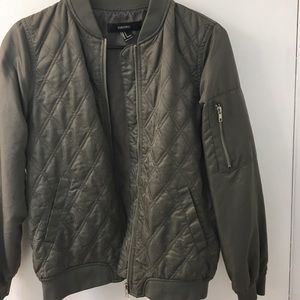 Bomber jacket
